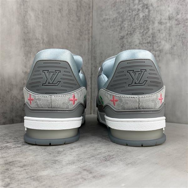 20251128154045719 390